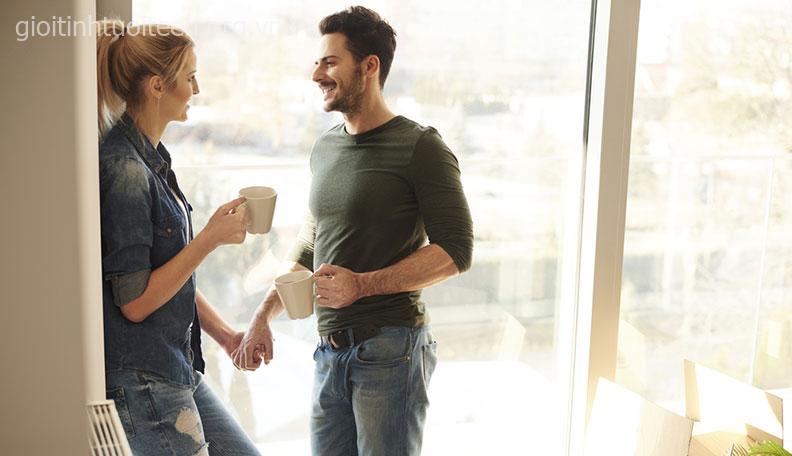 4 dấu hiệu con gái thích bạn qua ánh mắt: Nhìn thôi đã đủ hiểu