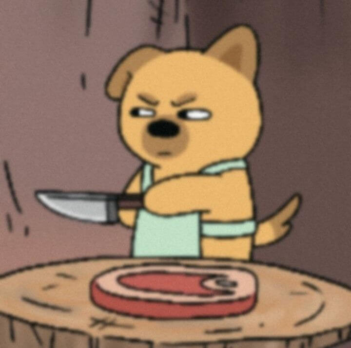 Hình meme troll cầm dao đứng canh như bảo vệ đồ ăn