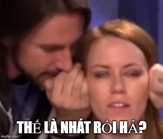 Khi bạn cười trừ để che giấu nỗi sợ thật.