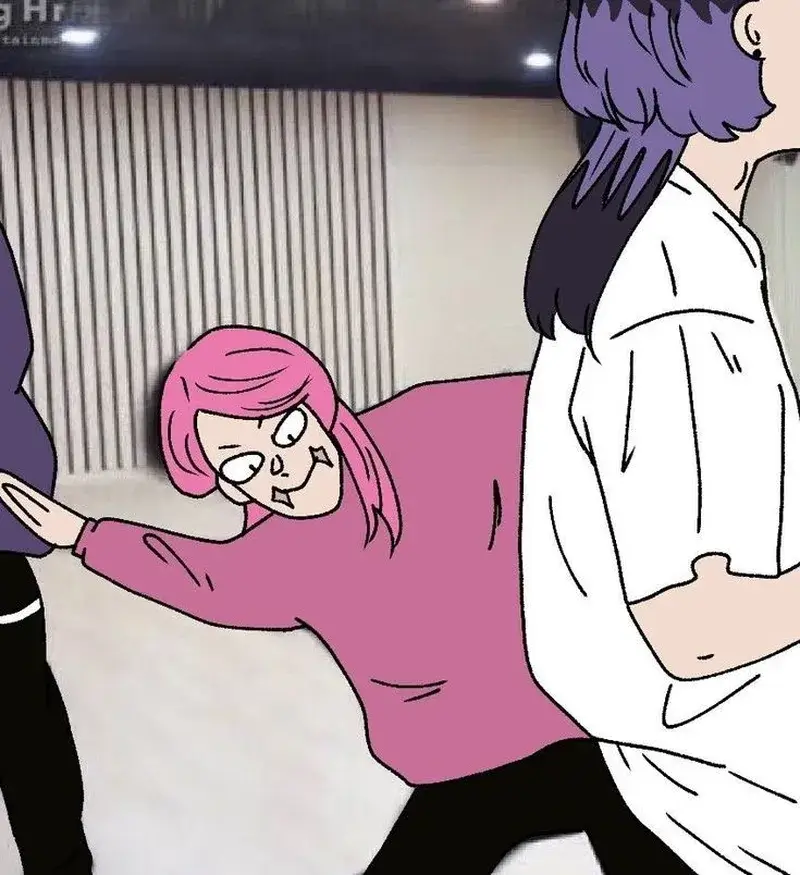 Meme đánh vào lưng bất ngờ, biểu cảm nạn nhân như muốn gọi công an.