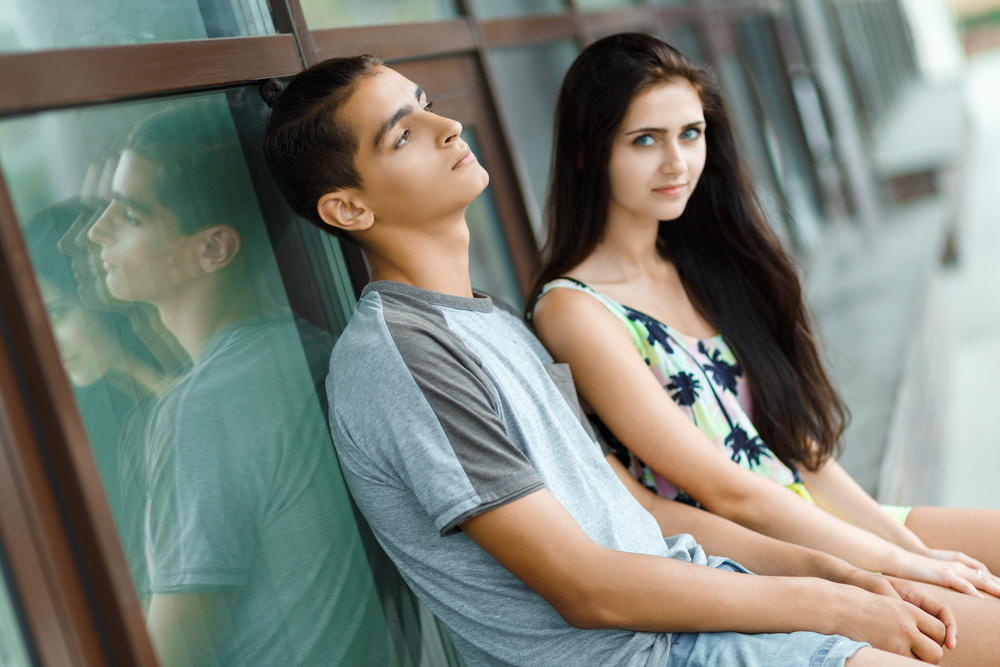 Lốp trường là gì? Bí ẩn về vai trò "dự phòng" trong tình yêu tuổi teen