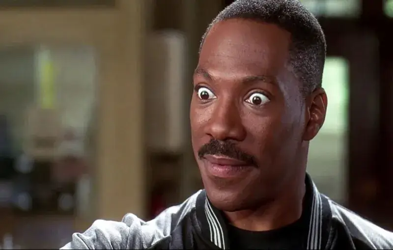 Anh da đen bất ngờ như vừa thấy điều trái với định lý toán học.