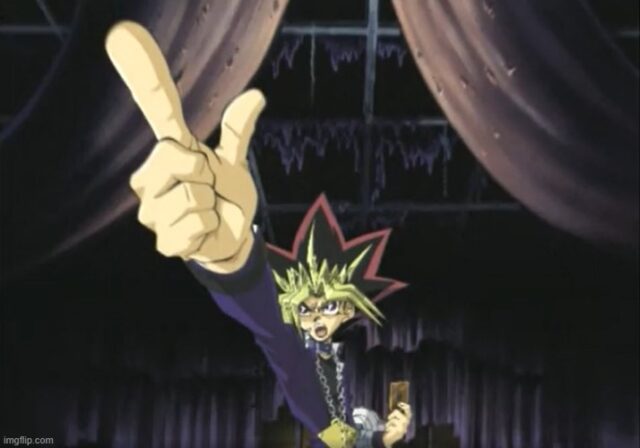 Meme Yugi ngạc nhiên chỉ tay