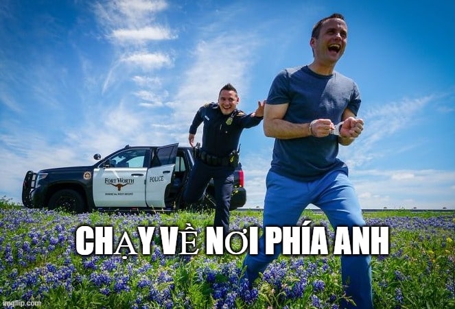 Ảnh meme công an với biểu cảm “biết hết nha” troll không trượt phát nào