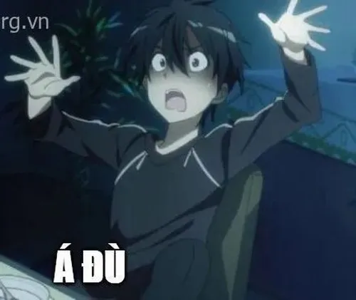 Hình meme hài phản ứng sợ hãi vã mồ hôi thấy rõ