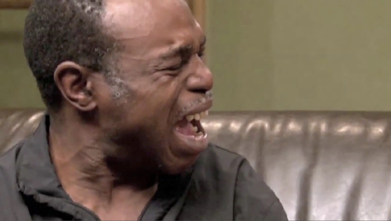 Meme Khóc Rớt Nước Mắt: Buồn Lắm Nhưng Vẫn Phải Tấu Hài Mọi Lúc Mọi Nơi