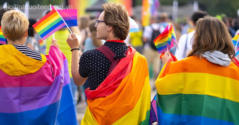Các thuật ngữ như "bot" hay "thụ" đã trở nên khá phổ biến trong cộng đồng LGBT Các thuật ngữ như "bot" hay "thụ" đã trở nên khá phổ biến trong cộng đồng LGBT