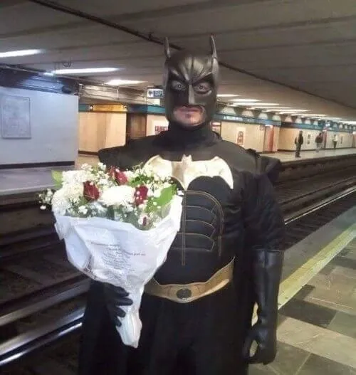 Ảnh chế đoá xinh vàng mai gợi khoảnh khắc dịu mềm.