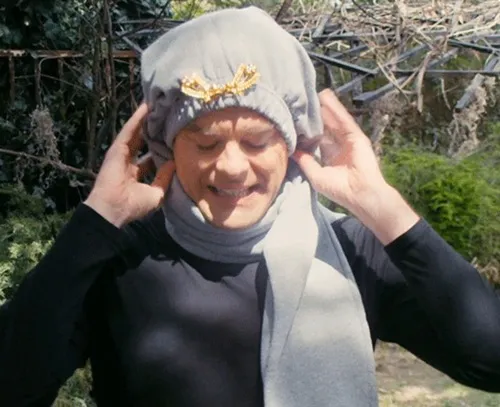 Khoảnh khắc bối rối đến nghẹn tạo phản ứng bản năng buồn cười