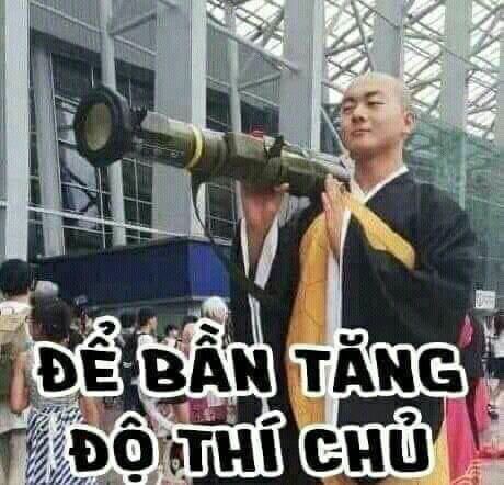 Đường Tăng rút súng từ tay áo với biểu cảm nghiêm túc hiếm có