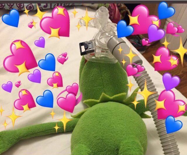 Ếch xanh phải thở bình oxy vì lỡ tiết lộ nội dung phim