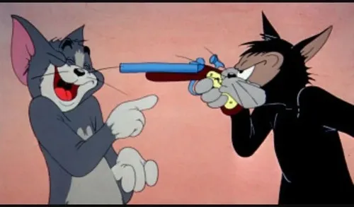 Bộ meme mèo cầm súng nhìn gườm cực duyên cho mọi tình huống gắt