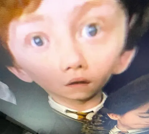 Ảnh chế Ron Weasley xem chổi bay như “vũ khí tối thượng”