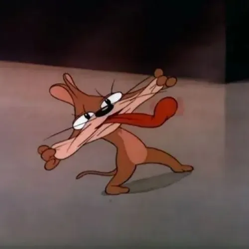 Ảnh vui Jerry liếc sang bên khi Spike bất ngờ xuất hiện