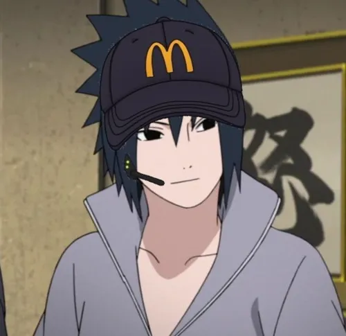 Hình troll Uchiha lạnh lùng nắm Chidori bùng sáng chỉ để… soi đường trong rừng