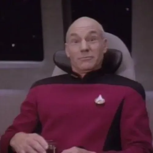 Làn choáng váng phóng đại trong meme hợp cảnh nhân vật đứng hình