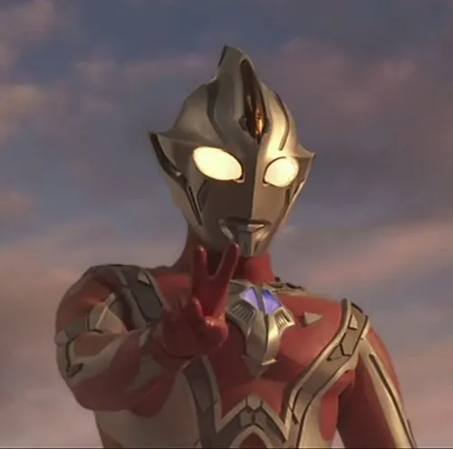 Siêu Nhân Điện Quang vô tri khiến meme mô tả cảm xúc đời thường thêm sắc nét