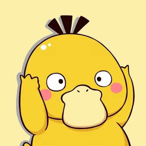 Ảnh troll vịt con đặt trong sân cỏ tạo vibe tươi.