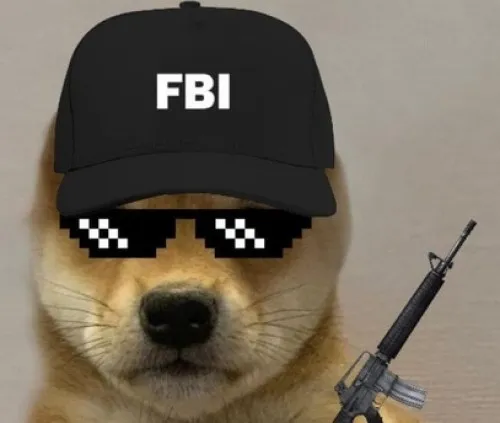 Khoảnh khắc cún Shiba xoay khẩu súng nhỏ về một phía