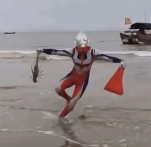 Ảnh chế chiến binh ánh sáng với động tác phóng tia trong cảnh quái thú